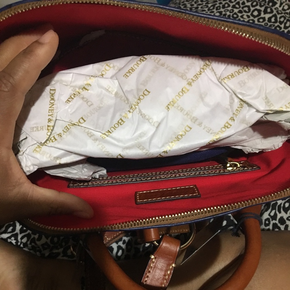 Dooney & Bourke - Picture 5 of 8